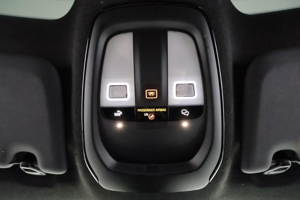 VOLVO C40 2024