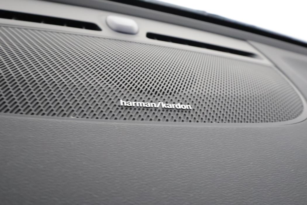 VOLVO C40 2024