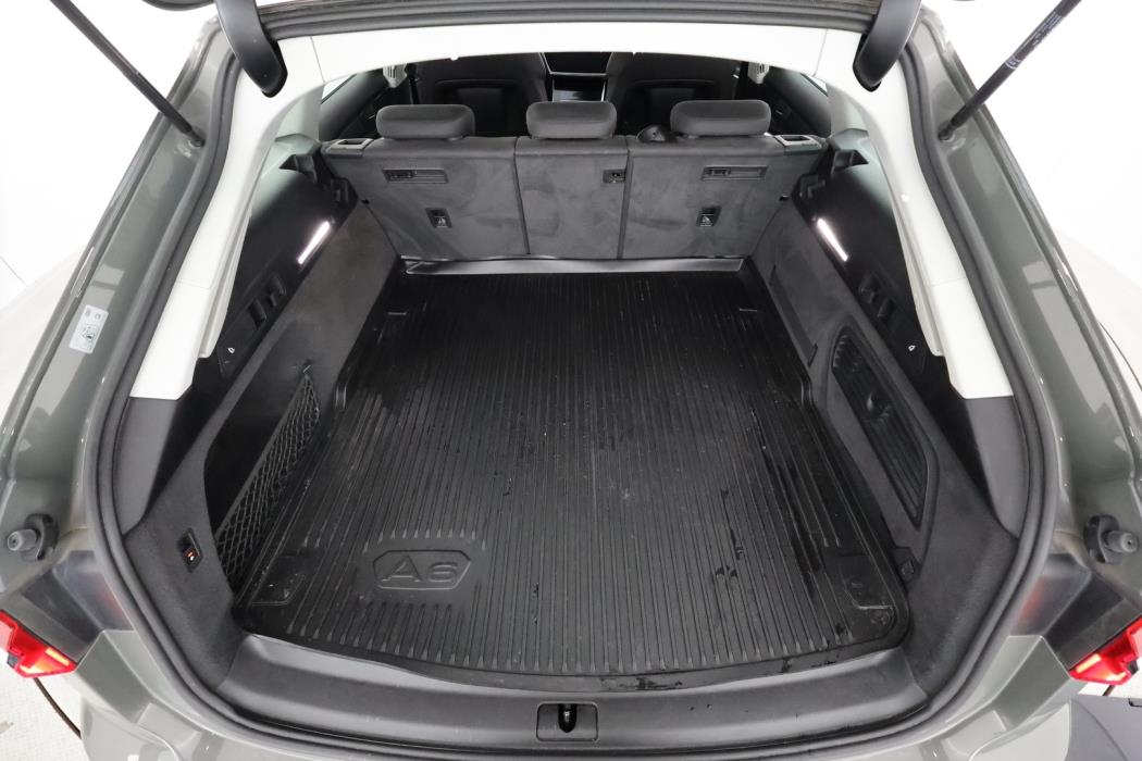 AUDI A6 2023
