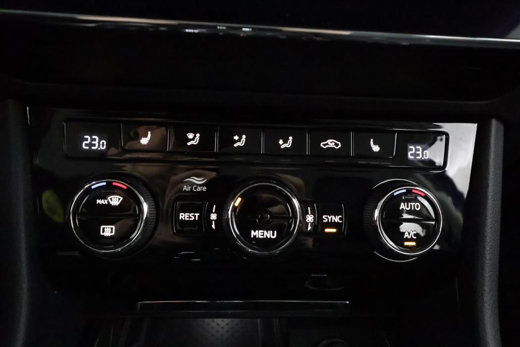 SKODA Superb 2024