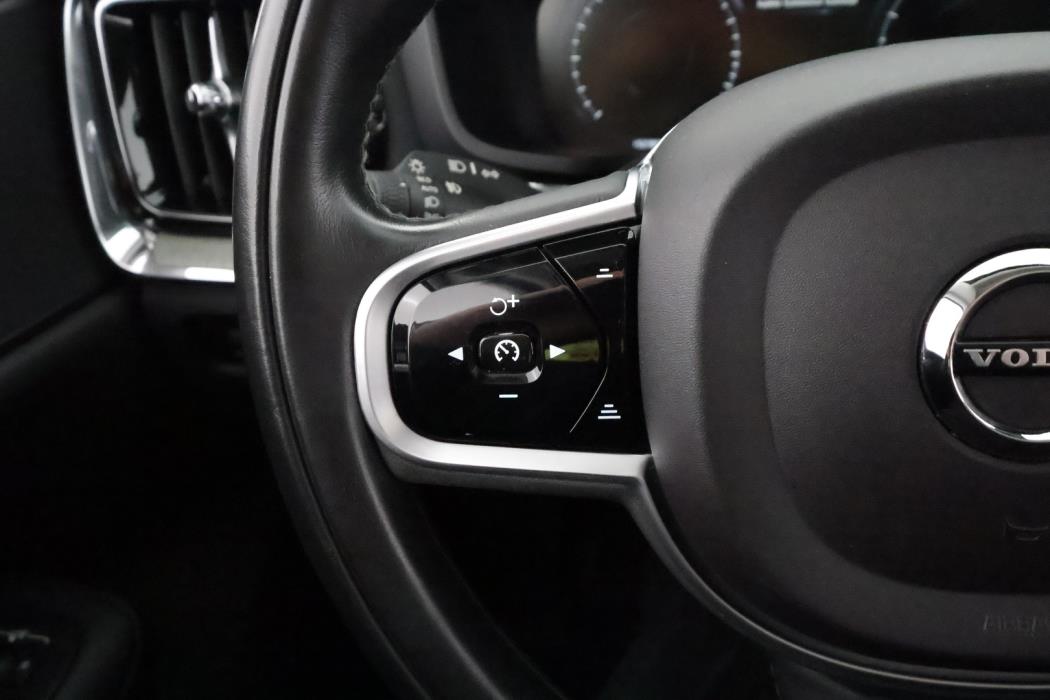 VOLVO V60 2019