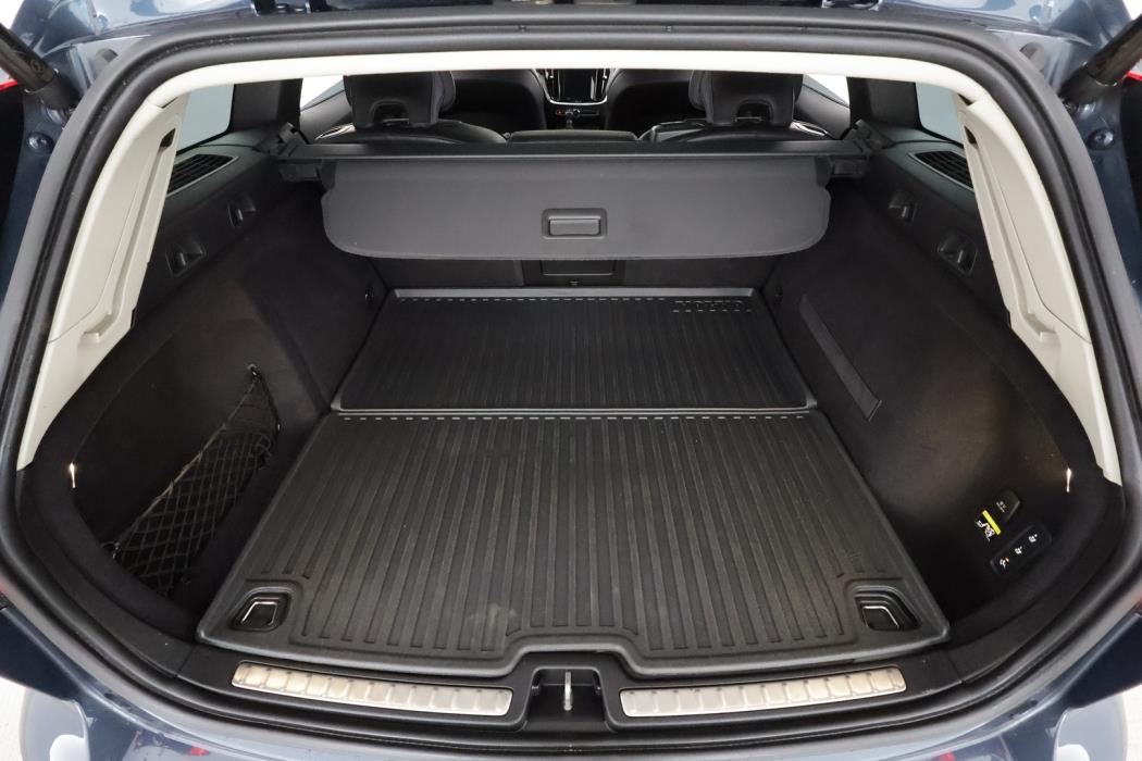VOLVO V60 2019