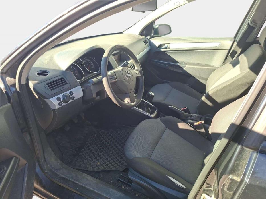 OPEL Astra 2005