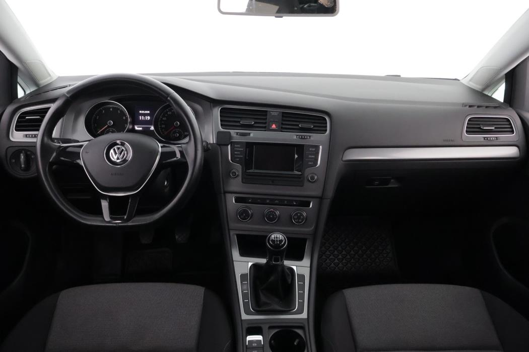 VOLKSWAGEN Golf 2014