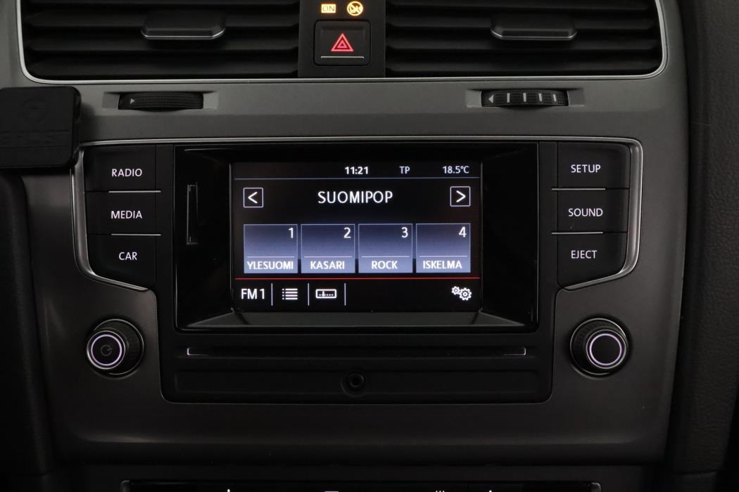 VOLKSWAGEN Golf 2014