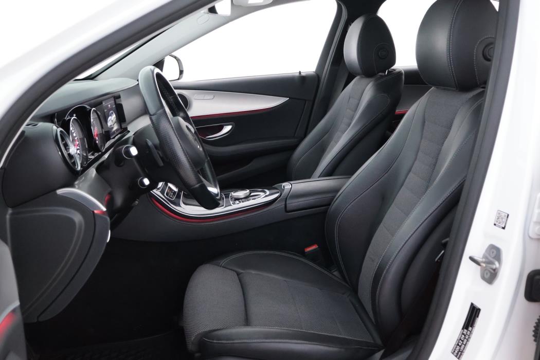 MERCEDES-BENZ E 2016
