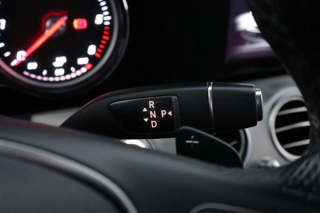 MERCEDES-BENZ E 2016