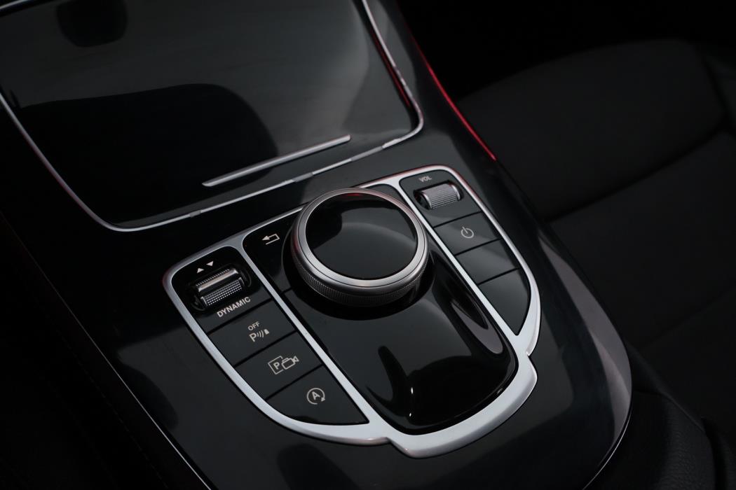 MERCEDES-BENZ E 2016