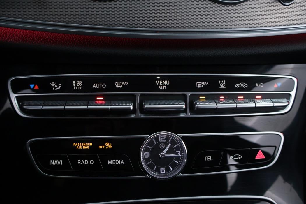 MERCEDES-BENZ E 2016