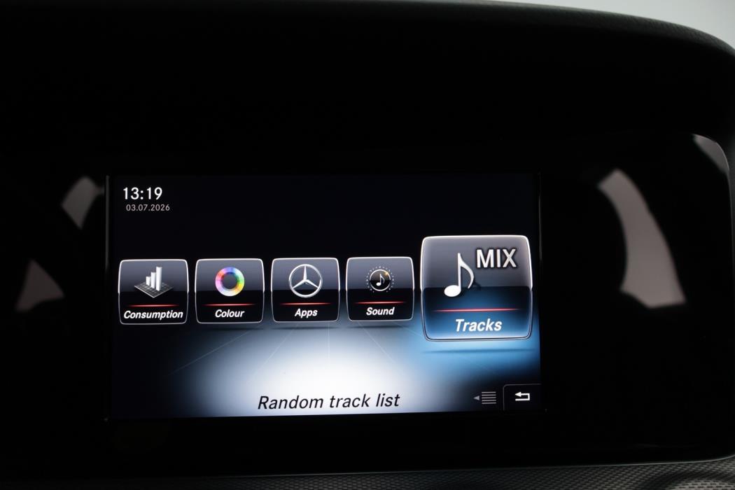MERCEDES-BENZ E 2016