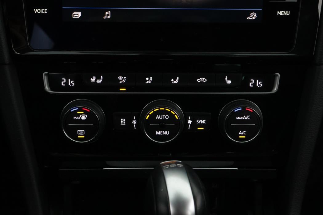 VOLKSWAGEN Golf 2018