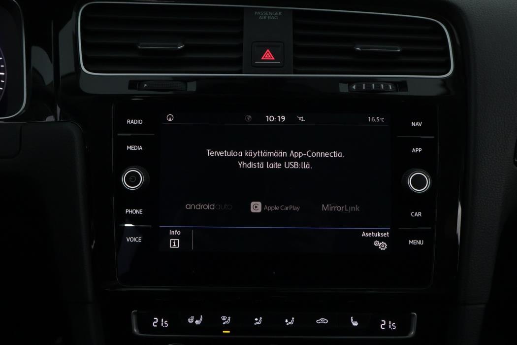 VOLKSWAGEN Golf 2018