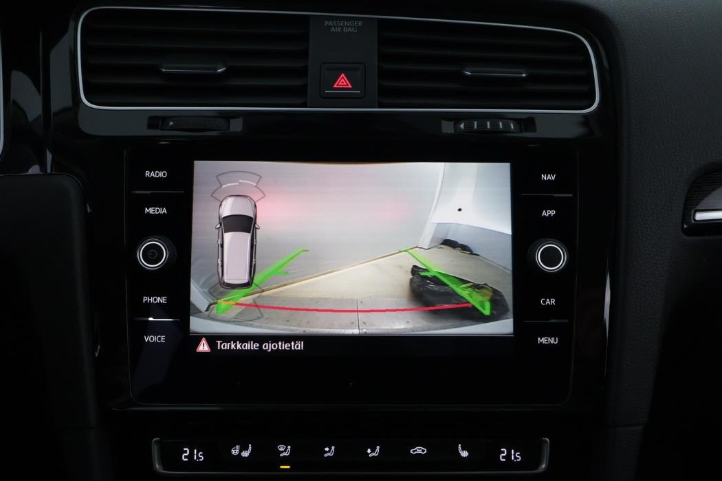 VOLKSWAGEN Golf 2018