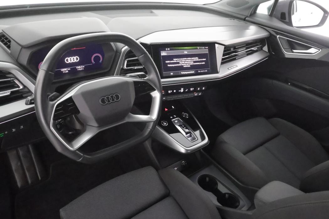 AUDI Q4 e-tron 2022