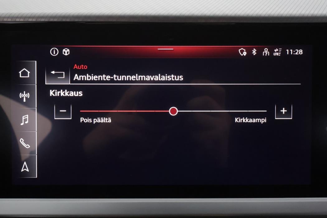 AUDI Q4 e-tron 2022