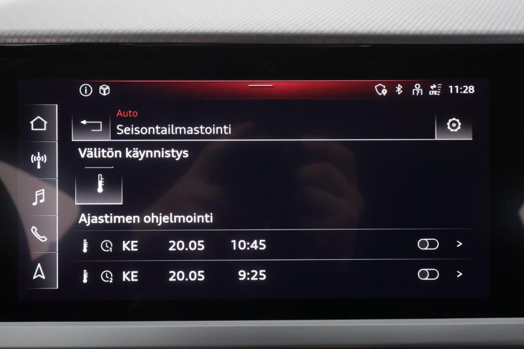 AUDI Q4 e-tron 2022