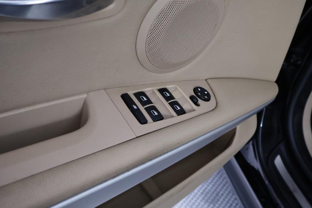 BMW 320 2009