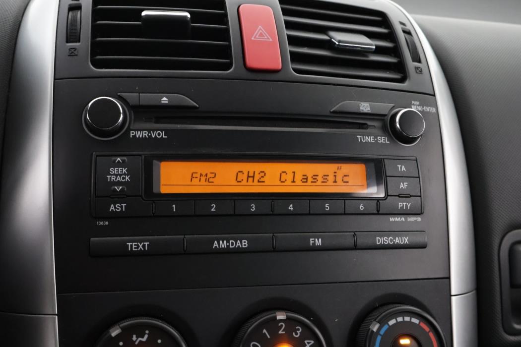TOYOTA Auris 2010