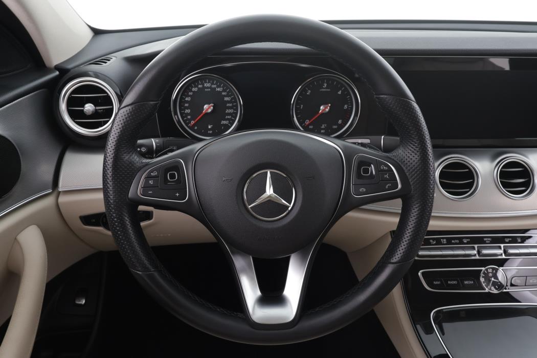 MERCEDES-BENZ E 2018