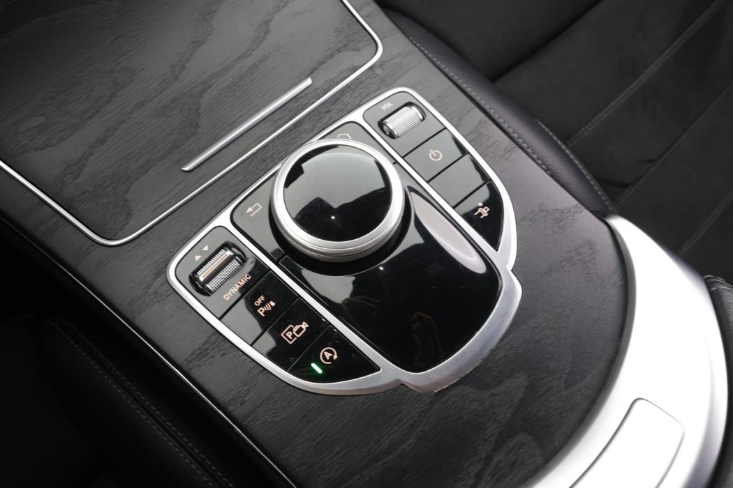 MERCEDES-BENZ C 2019