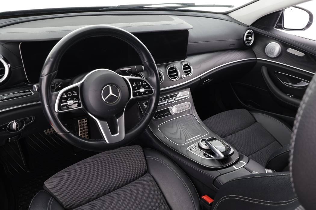 MERCEDES-BENZ E 2020