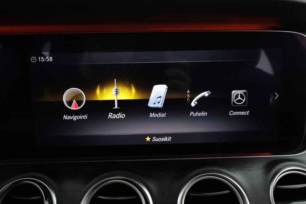 MERCEDES-BENZ E 2020