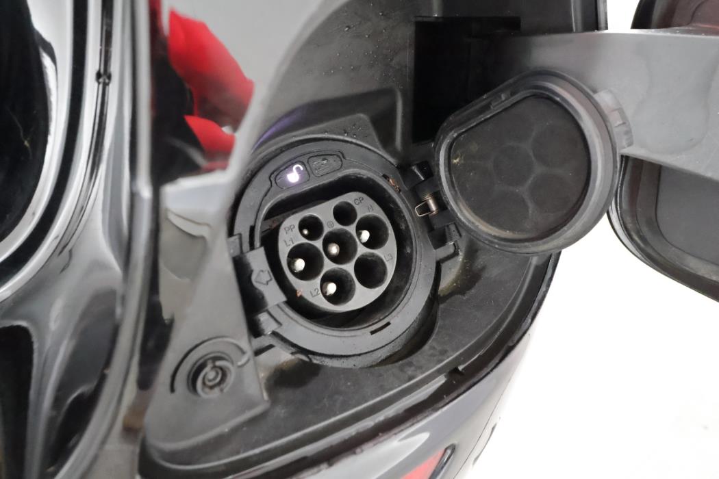 MERCEDES-BENZ E 2020