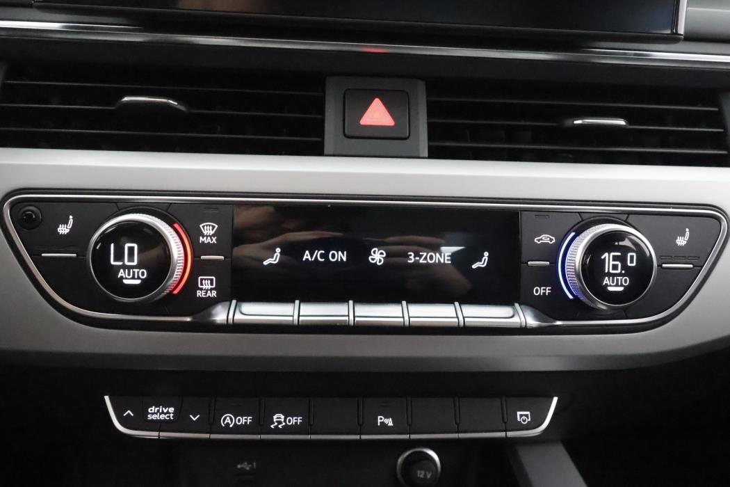 AUDI A4 2023