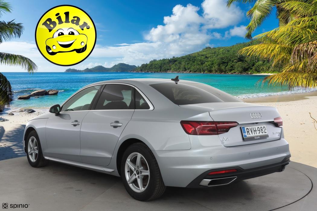 AUDI A4 2023