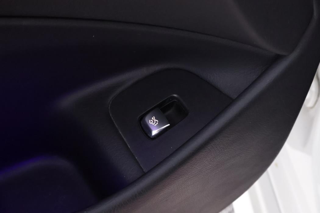 MERCEDES-BENZ E 2020