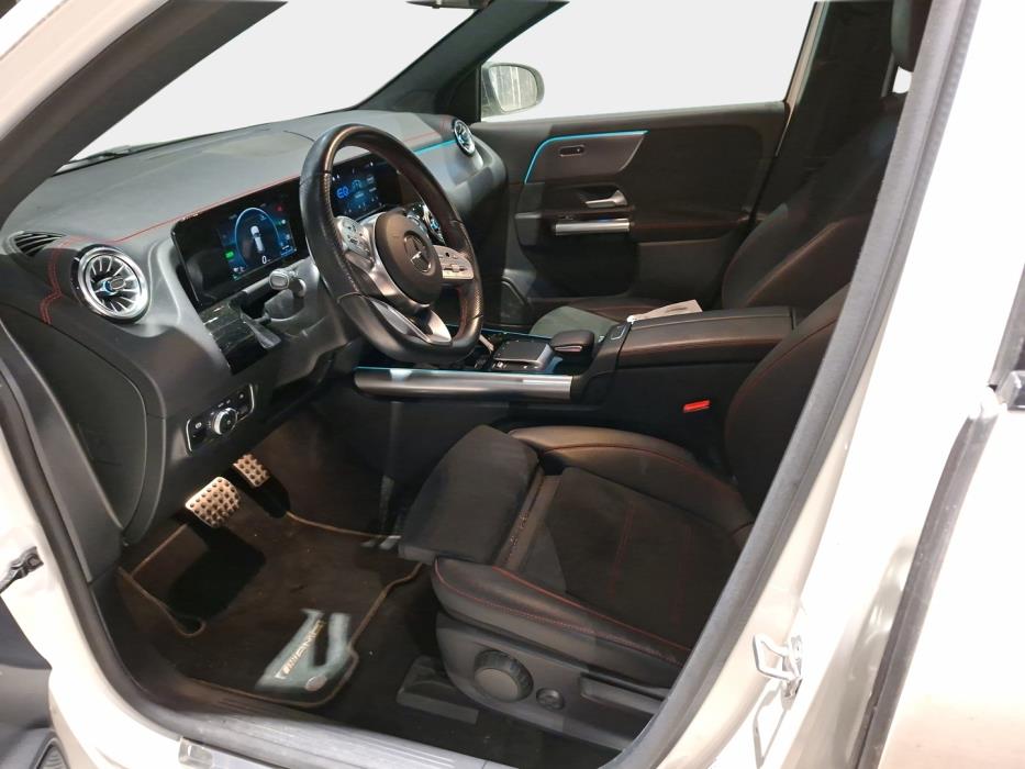 MERCEDES-BENZ EQA 2022