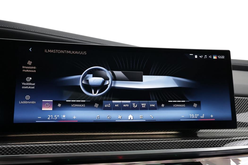 BMW 750 2023
