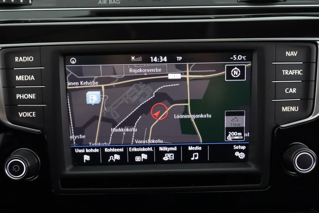 VOLKSWAGEN Touran 2017