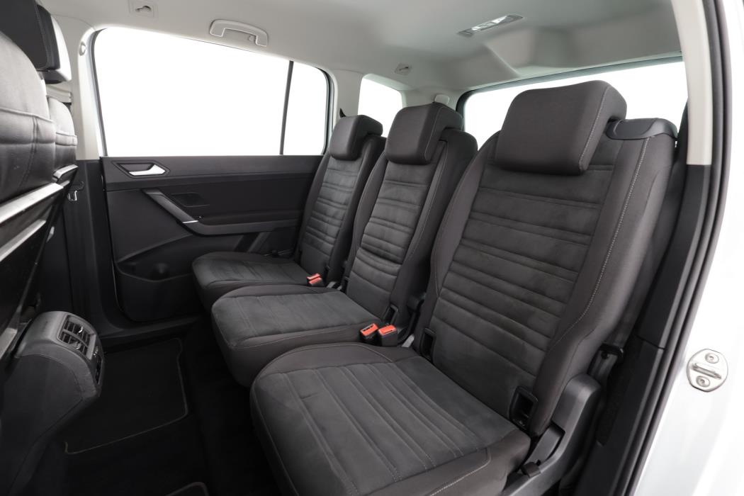 VOLKSWAGEN Touran 2017