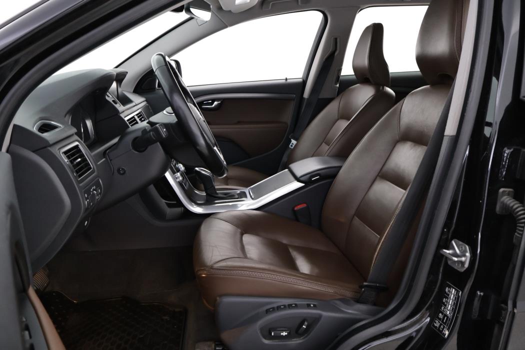 VOLVO XC70 2016