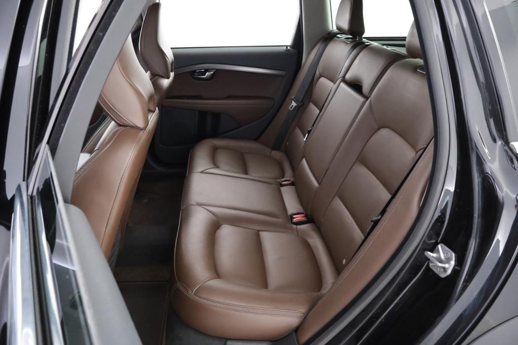 VOLVO XC70 2016