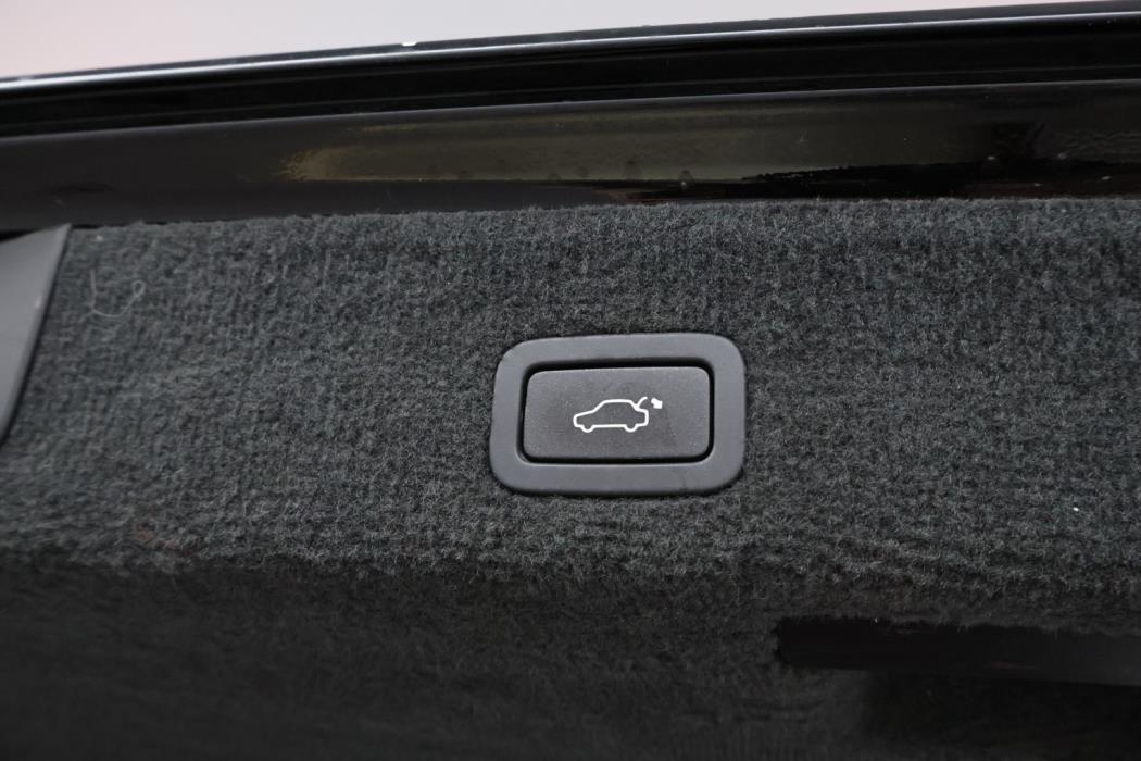 VOLVO XC70 2016