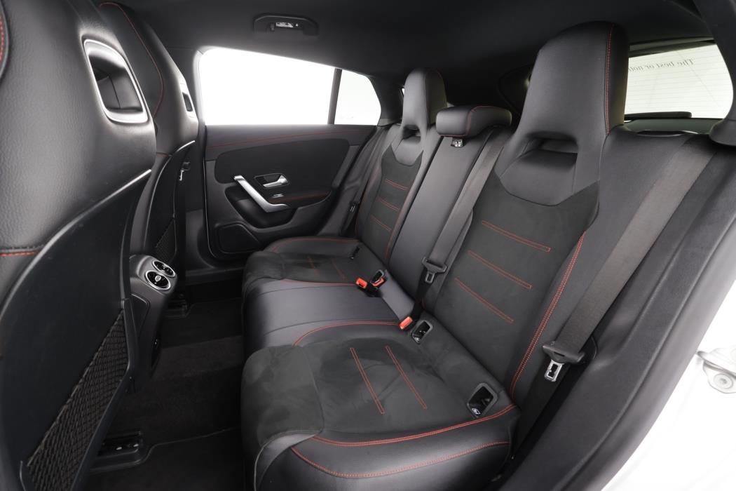 MERCEDES-BENZ CLA 2021