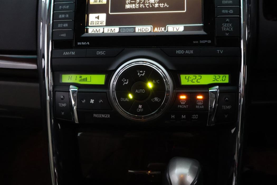 TOYOTA Mark X 2010