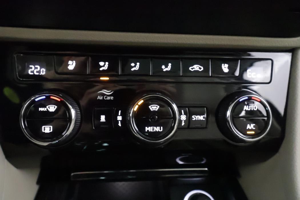 SKODA Superb 2023
