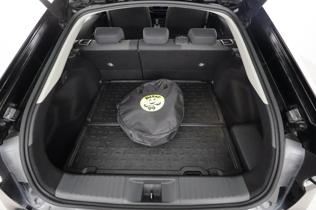 TOYOTA Prius Plug-in 2024