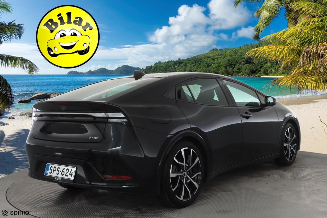 TOYOTA Prius Plug-in 2024