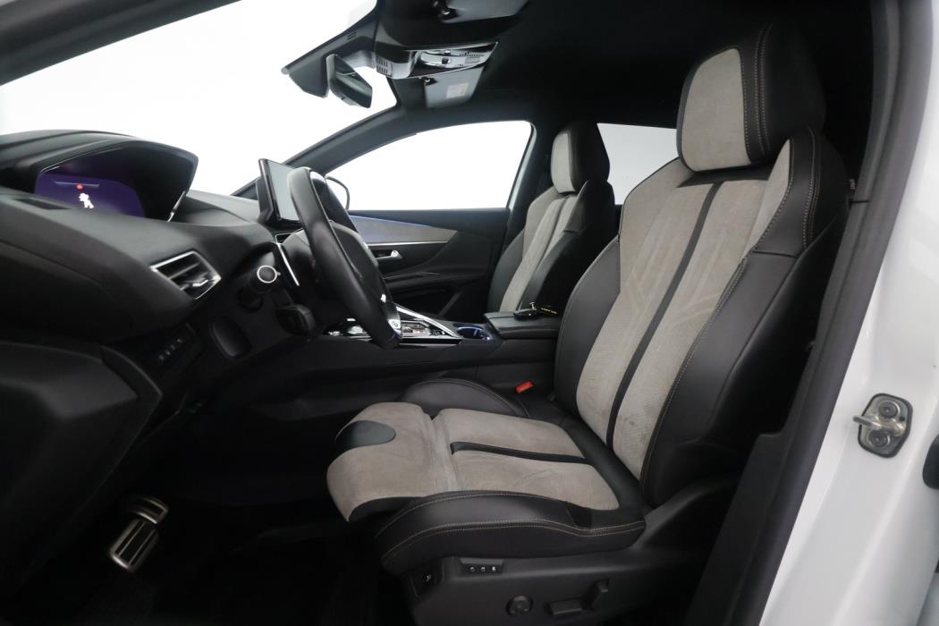 PEUGEOT 3008 2021