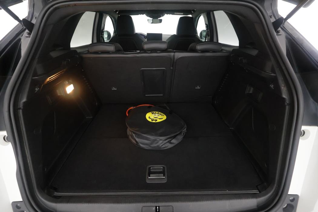 PEUGEOT 3008 2021