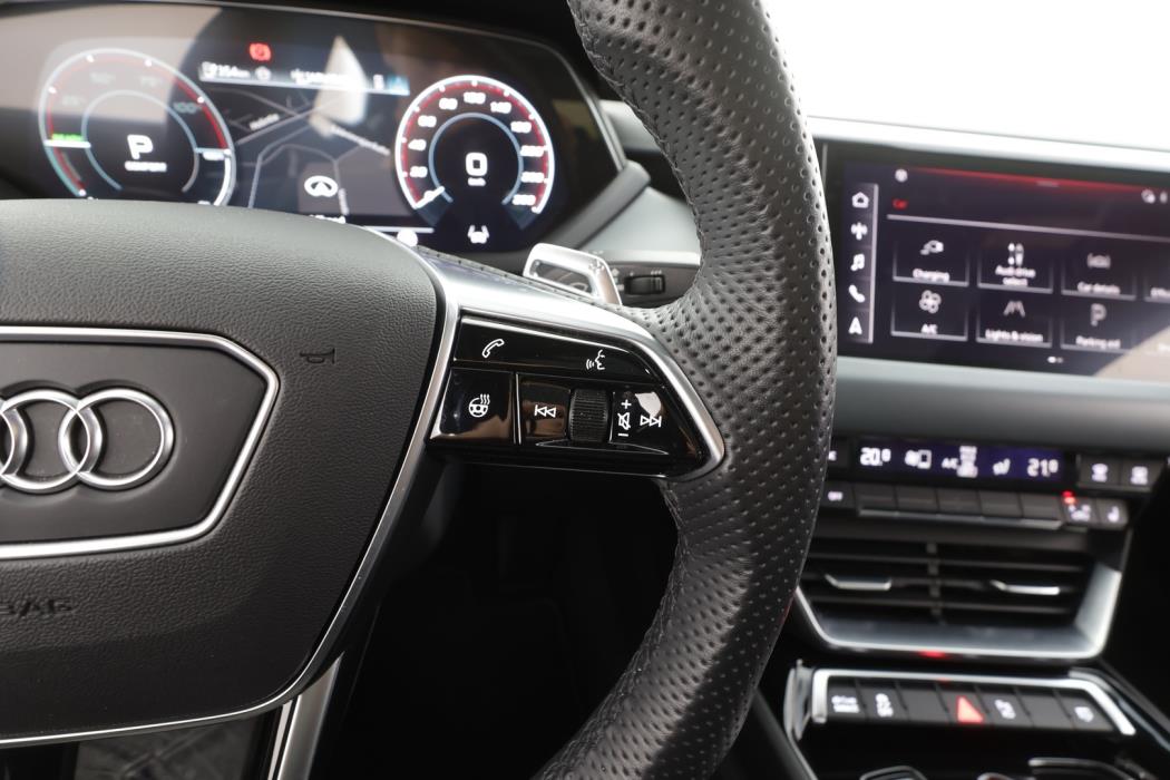 AUDI E-TRON GT 2024