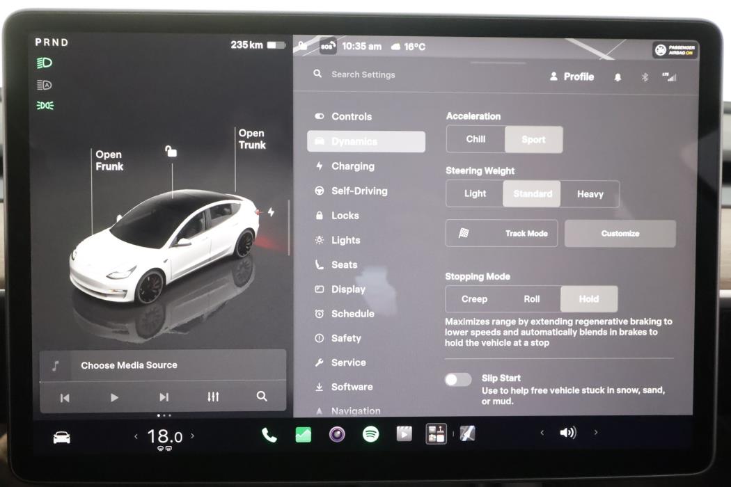TESLA MODEL 3 2023