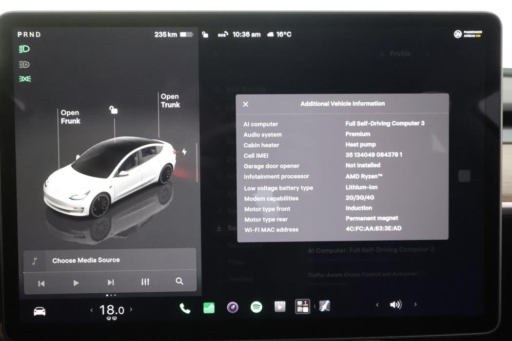 TESLA MODEL 3 2023