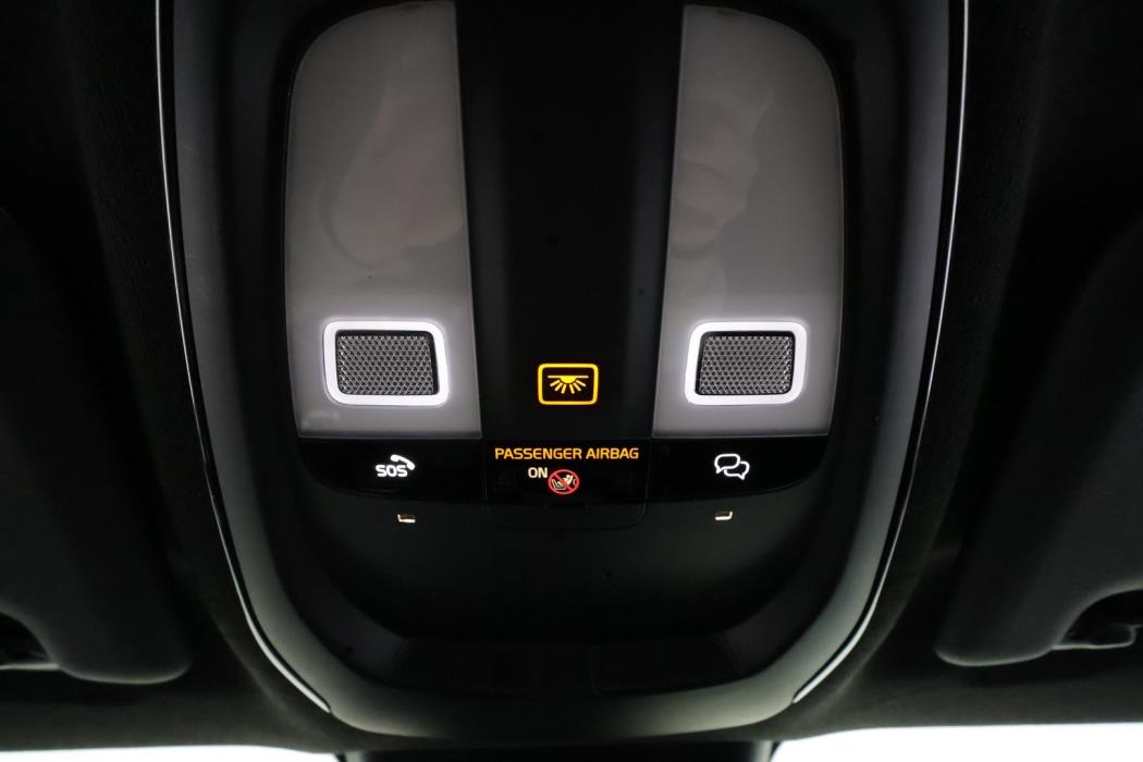 VOLVO C40 2023