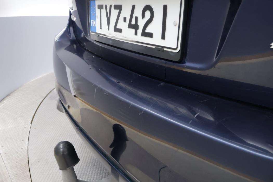 TOYOTA Avensis 2012