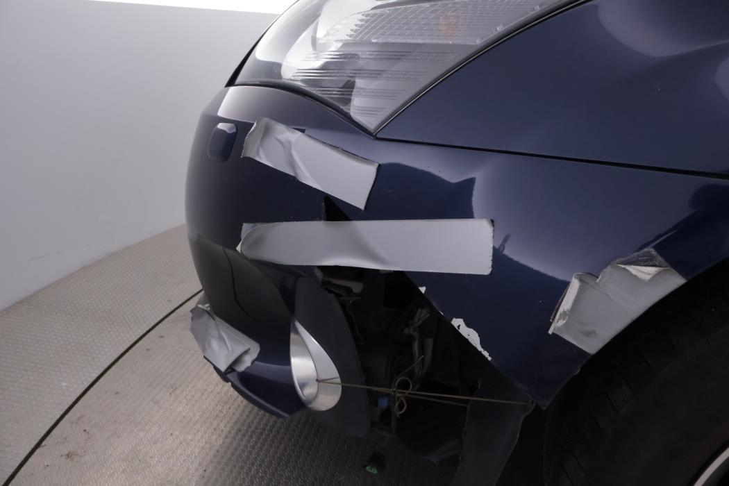 TOYOTA Avensis 2012